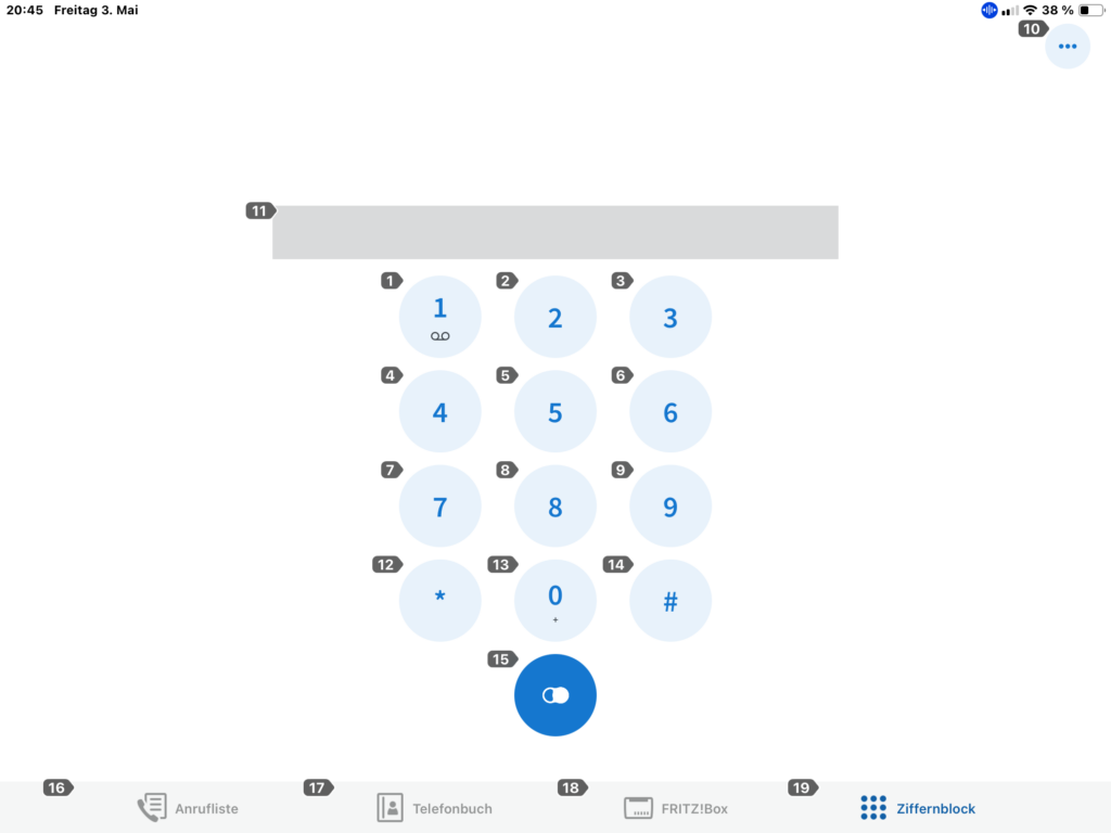 Bildschirmfoto der FRITZ!App Fon: der Ziffernblock ist eingeblendet. Jede Funktion bzw. jede Ziffer kann über die Sprachsteuerung über eine eingeblendete Nummer aufgerufen werden.